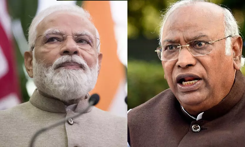 പ്രളയ ബാധിത സംസ്ഥാനങ്ങൾക്കായി പി.എം കെയഴ്സ് ഫണ്ടിന്റെ വാതിലുകൾ മോദി തുറക്കുമോ?; വിഷയം ഉന്നയിച്ച് ഖാർഗെ