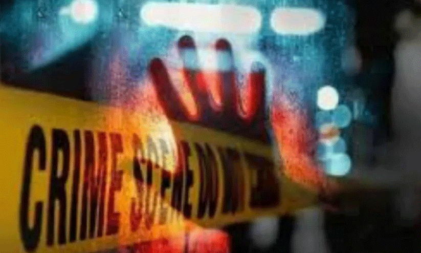 18 തവണ സ്‌ക്രൂഡ്രൈവര്‍ ഉപയോഗിച്ച് കുത്തി: കൊലപാതകം പ്രണയം നിരസിച്ചതിനെ തുടർന്ന്; സംഭവം യു.പിയിൽ