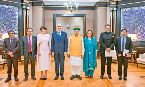 ഇ​ന്ത്യ​ൻ നി​യ​മ​കാ​ര്യ മ​ന്ത്രി ബ​ഹ്റൈ​ൻ നി​യ​മ​കാ​ര്യ മ​ന്ത്രി​യു​മാ​യി കൂ​ടി​ക്കാ​ഴ്ച ന​ട​ത്തി