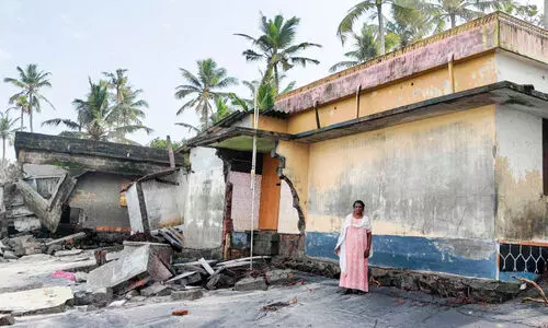 നിസ്സഹായതയുടെ നടുക്കടലിൽ സുലജയുടെ കുടുംബം നിസ്സഹായതയുടെ നടുക്കടലിൽ സുലജയുടെ കുടുംബം