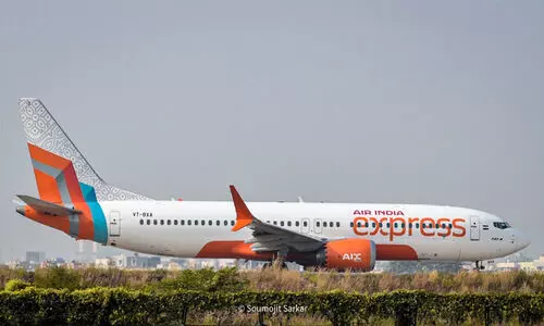 സാങ്കേതിക തകരാർ; പുറപ്പെടാനാകാതെ എയർ ഇന്ത്യ എക്സ്പ്രസ് ബഹ്റൈൻ വിമാനത്താവളത്തിൽ, യാത്രക്കാരെ ഹോട്ടലിലേക്ക് മാറ്റി