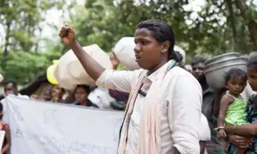 കടുവ സംരക്ഷണ പദ്ധതികളുടെയും ടൂറിസത്തിന്റെയും പേരിൽ പൈതൃക മണ്ണിൽ നിന്ന് തുടച്ചുനീക്കുന്നു; നിശബ്ദരാക്ക​പ്പെട്ട് രാജ്യത്തെ   ആദിമ നിവാസികൾ