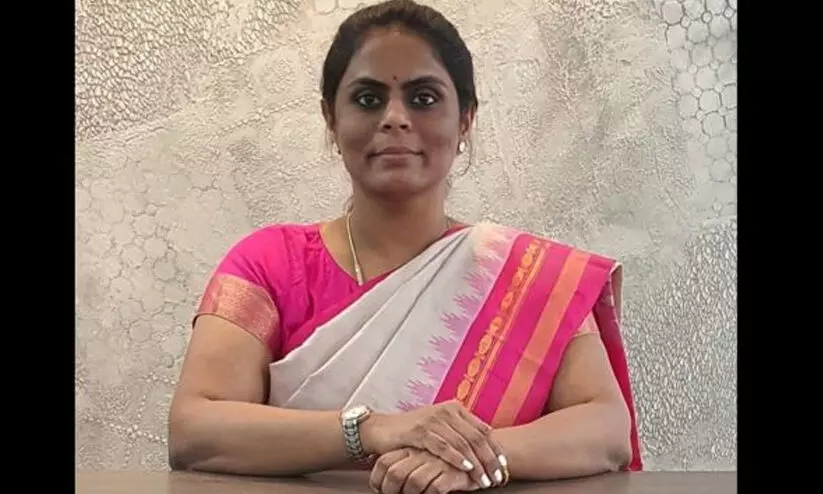 വിദ്യാർഥികളോട് ടോയിലറ്റ് വൃത്തിയാക്കാൻ ആവശ്യപ്പെട്ട ഐ.എ.എസ് ഉദ്യോഗസ്ഥക്കെതിരെ നോട്ടീസയച്ച് ദേശീയ പട്ടികജാതി കമീഷൻ