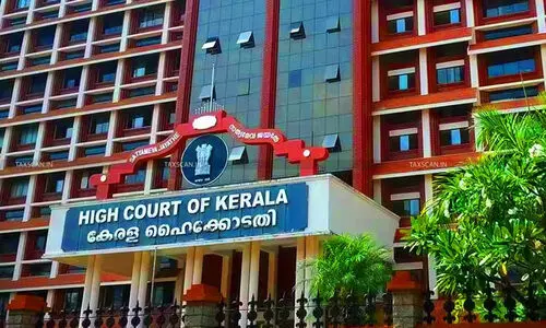 ഇ.ഡി അസി. ഡയറക്ടറെ തൽക്കാലം അറസ്റ്റ് ചെയ്യില്ലെന്ന് സർക്കാർ ഹൈകോടതിയിൽ ഇ.ഡി അസി. ഡയറക്ടറെ തൽക്കാലം അറസ്റ്റ് ചെയ്യില്ലെന്ന് സർക്കാർ ഹൈകോടതിയിൽ