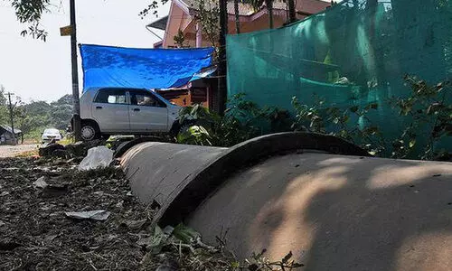 ആലുവ-എറണാകുളം പൈപ്​ലൈൻ റോഡിൽ 93 ഇടങ്ങളിൽ കൈയേറ്റം