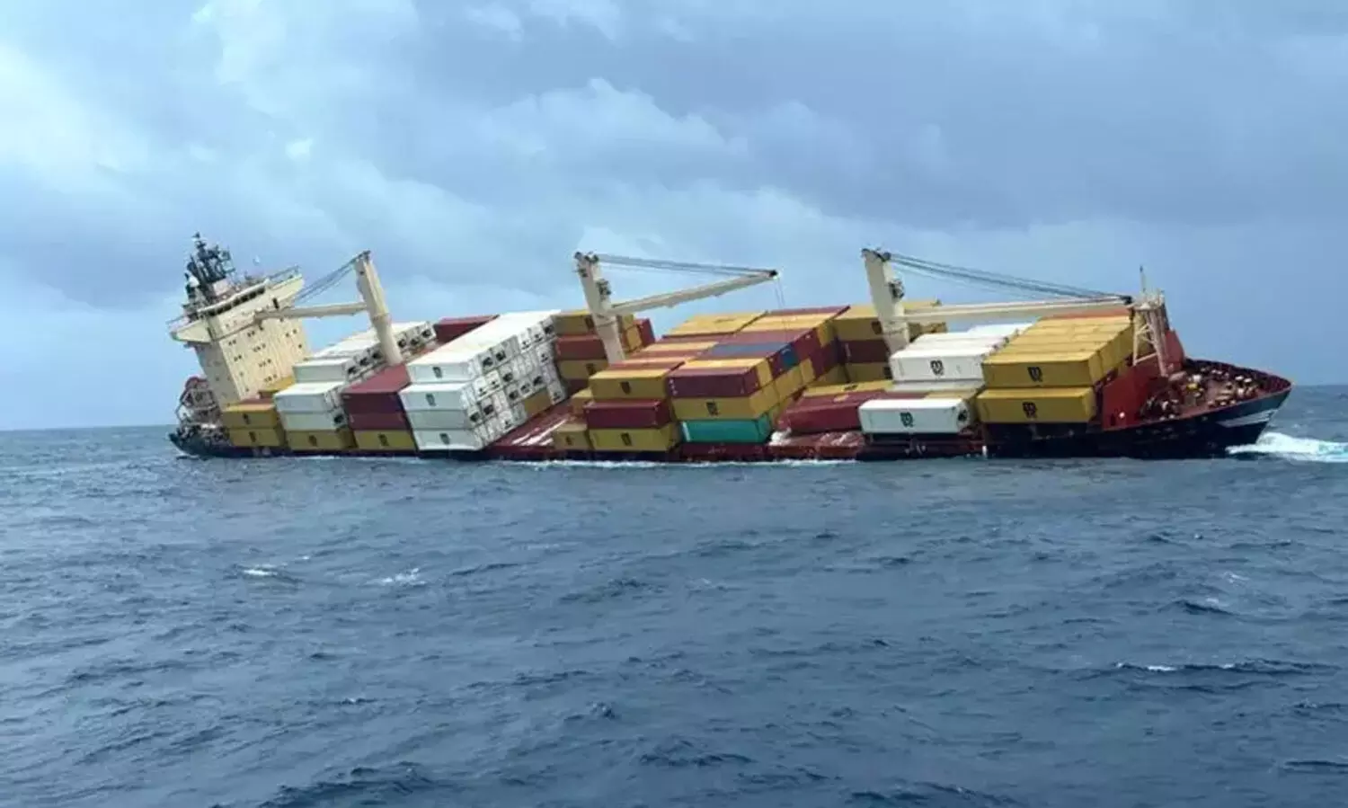 ആശ്വാസ പദ്ധതി പര്യാപ്തമല്ല; വസ്തുത വിരുദ്ധമായ പ്രസ്താവന വിഷയം വഷളാക്കും; മുഖ്യമന്ത്രിക്ക് നിവേദനവുമായി കേരള മത്സ്യത്തൊഴിലാളി ഐക്യവേദി