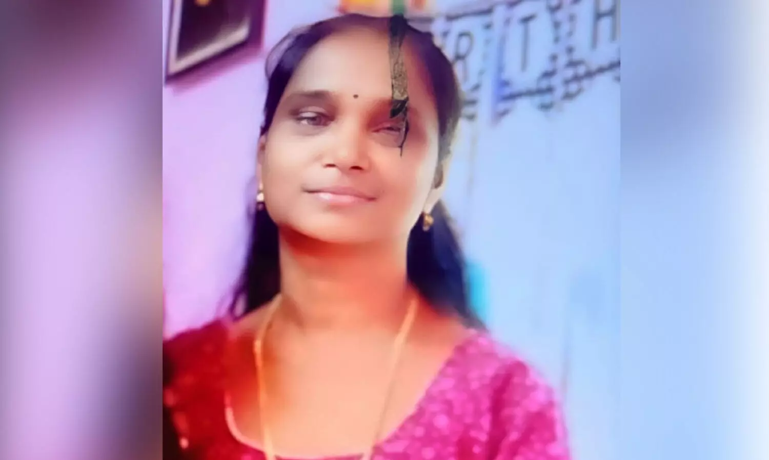 ഓടുന്ന ട്രെയിനിൽ നിന്ന് അധ്യാപിക പുഴയിൽ ചാടി