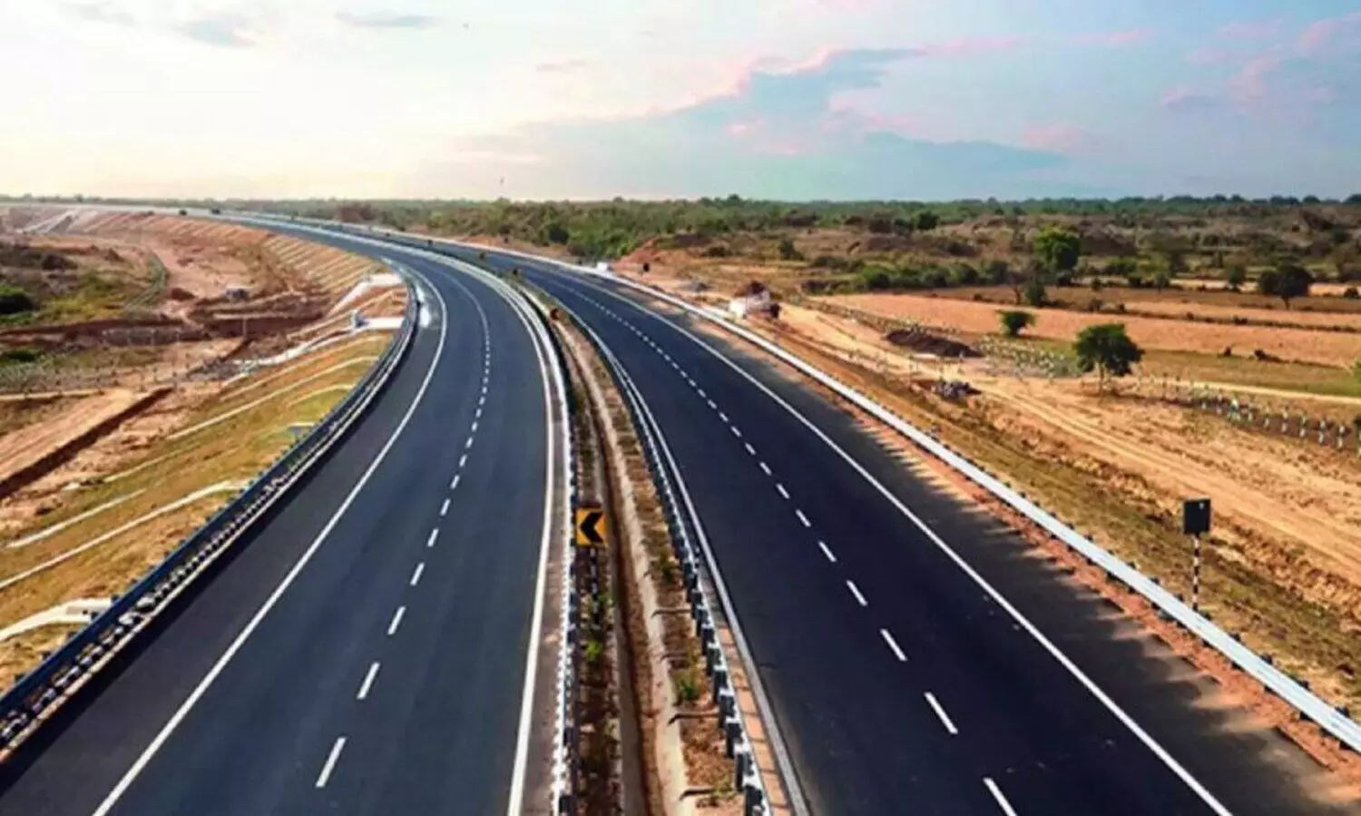 സം​സ്ഥാ​ന​ത്തെ റോ​ഡ് വി​ക​സ​നം: 6,700 കോ​ടിയു​ടെ പ​ദ്ധ​തി​ക്ക് കേ​ന്ദ്ര അ​നു​മ​തി