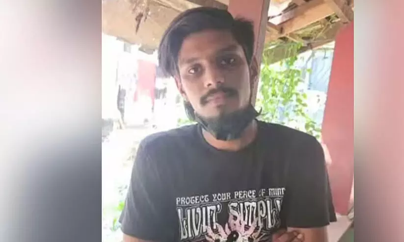 ആശുപത്രിയില്‍ പരിശോധനക്ക് എത്തിച്ചപ്പോൾ ജനൽചില്ല് തകര്‍ത്ത് രക്ഷപ്പെട്ടു; കാപ്പ കേസ് പ്രതി പിടിയില്‍