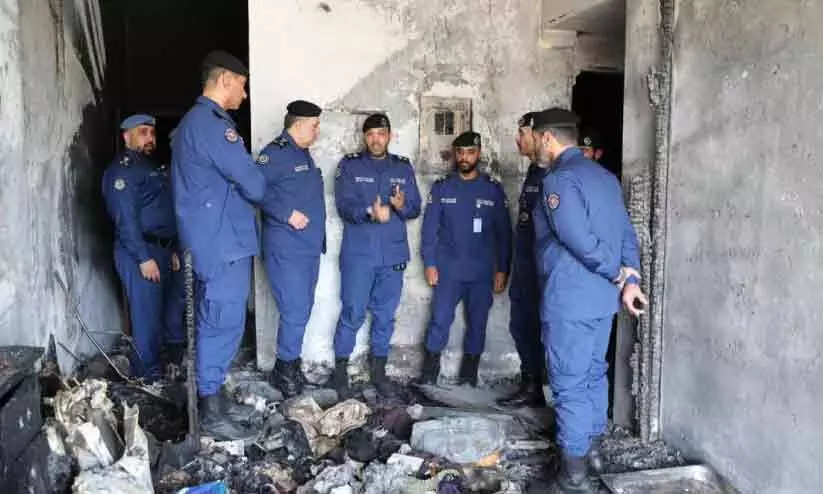 അ​ഗ്നിസു​ര​ക്ഷ ച​ട്ട​ങ്ങ​ൾ ക​ർ​ശ​ന​മാ​യി പാ​ലി​ക്ക​ണം