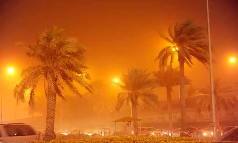 വ്യാ​ഴാ​ഴ്ച വൈ​കീ​​ട്ടോ​ടെ ശാ​ന്ത​മാ​കും വ​ട​ക്കു​പ​ടി​ഞ്ഞാ​റ​ൻ കാ​റ്റ് ശ​ക്തം, തു​ട​രും