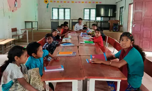 കർമ പദ്ധതിയുമായി പൊതുവിദ്യാഭ്യാസ വകുപ്പ്; ഇടമലക്കുടിയിലെ കുട്ടികൾ സ്കൂളിലെത്തും കർമ പദ്ധതിയുമായി പൊതുവിദ്യാഭ്യാസ വകുപ്പ്; ഇടമലക്കുടിയിലെ കുട്ടികൾ സ്കൂളിലെത്തും