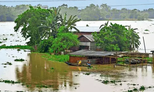 അസമിലെ വെള്ളപ്പൊക്കം; മരണം 12 ആയി