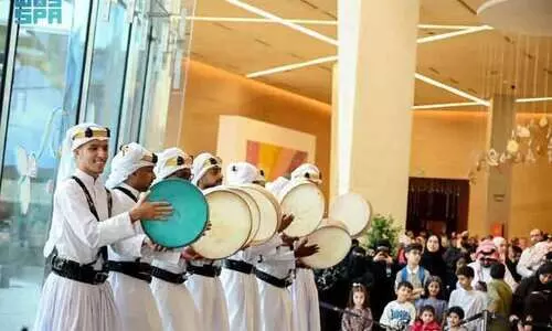 അ​റേ​ബ്യ​ൻ ക​ല​ക​ളു​ടെ സ്പ​ന്ദ​ന​വു​മാ​യി ‘ഇ​ത്റ’​യി​ൽ പെ​രു​ന്നാ​ളാഘോഷം