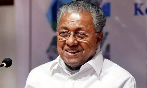 ക്ഷേമ പെൻഷൻ ഇല്ലാതാക്കാനാണ് യു.ഡി.എഫ് ശ്രമം; രാഷ്ട്രീയ ചെറ്റത്തരവും കാണിക്കുന്ന മുന്നണിയല്ല എൽ.ഡി.എഫ് -മുഖ്യമന്ത്രി