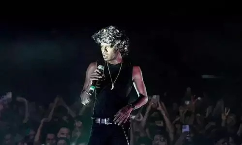 വേടനെക്കുറിച്ചുള്ള പാഠഭാഗം; കേരള സർവകലാശാല വി.സി വിശദീകരണം തേടി