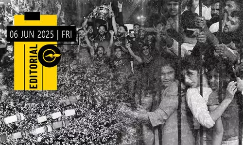 കണ്ണീരിലമരേണ്ടതല്ല, കളിയാരവങ്ങൾ