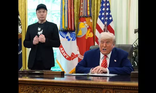 ‘റിപ്പബ്ലിക്കൻസും ഡെമോക്രേറ്റുകളും അല്ലാത്ത ജനവിഭാഗത്തെ പ്രതിനിധീകരിക്കുന്ന ഒരു രാഷ്ട്രീയ പാർട്ടി രൂപീകരിക്കാൻ സമയമായില്ലേ’? ഇലോൺ മസ്കി​ന്റെ പാർട്ടി രൂപീകരണം, അഭിപ്രായസർവേ തുടങ്ങി