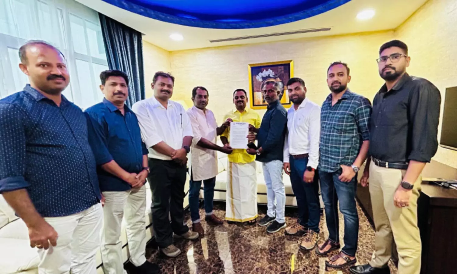 വി​ദേ​ശ രാ​ജ്യ​ങ്ങ​ളി​ൽ യു.​പി.​എ​സ്.​സി, പി.​എ​സ്.​സി പ​രീ​ക്ഷ കേ​ന്ദ്ര​ങ്ങ​ൾ തു​റ​ക്ക​ണം; മു​ഹ​റ​ഖ് മ​ല​യാ​ളി സ​മാ​ജം