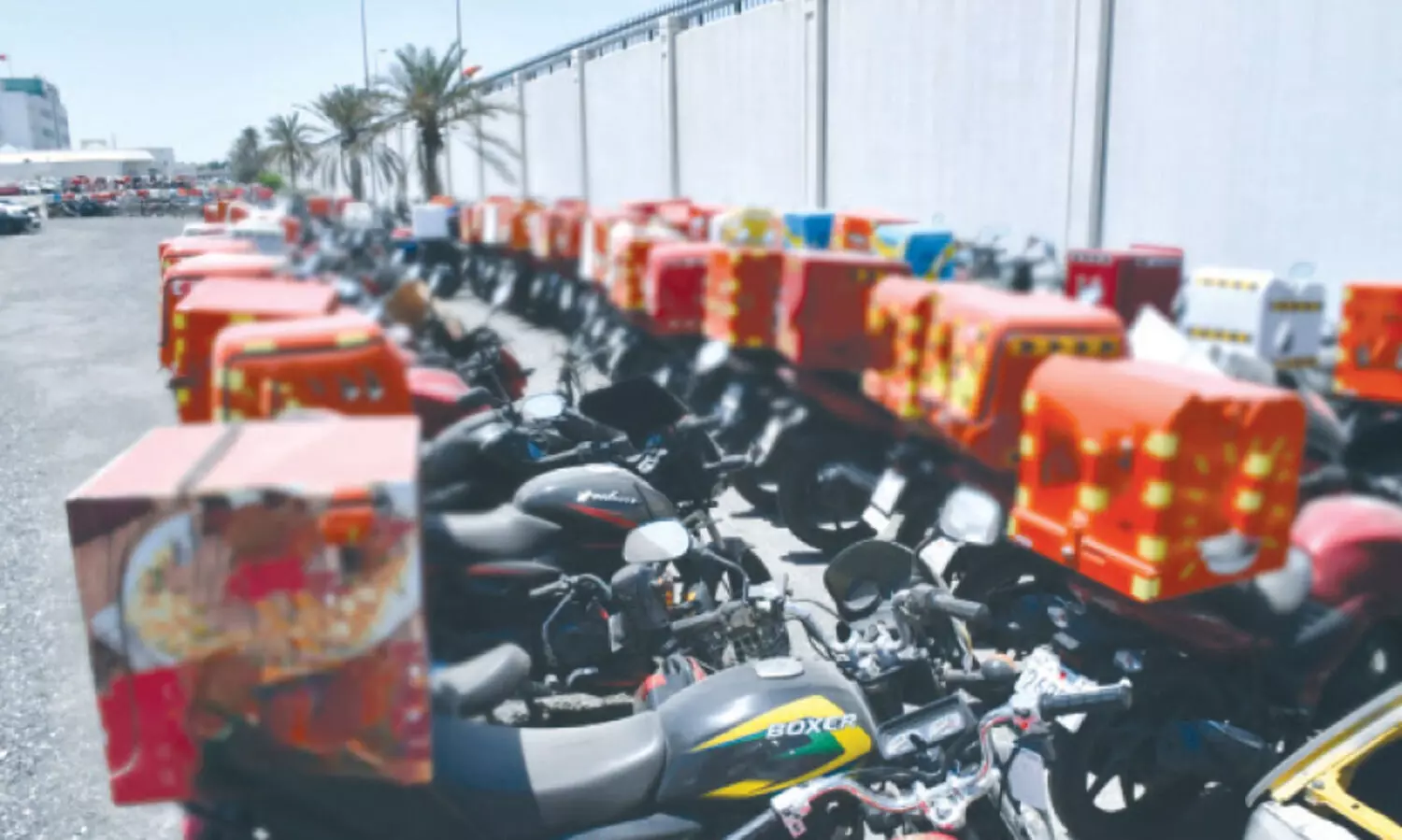 ഡെ​ലി​വ​റി വാ​ഹ​ന​ങ്ങ​ൾ ഇ​ല​ക്ട്രി​ക് വാ​ഹ​ന​ങ്ങ​ളി​ലേ​ക്ക് മാ​റ്റ​ണ​മെ​ന്ന് നി​ർ​ദേ​ശം