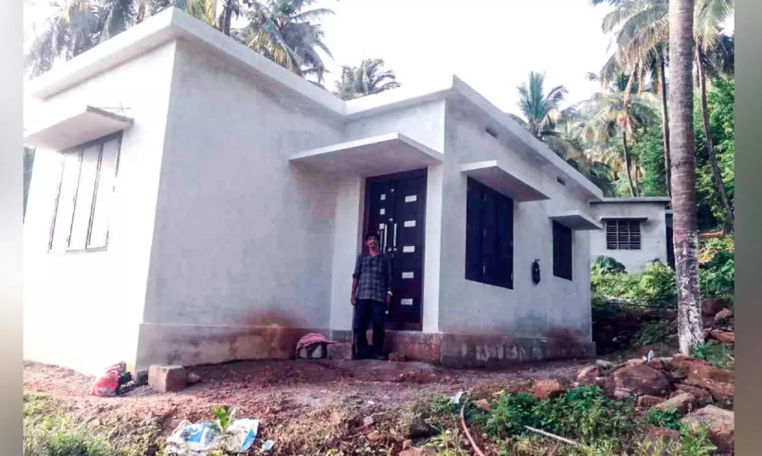 പാ​ണ​മ്പി​യി​ൽ പ​ത്ത് ആ​ദി​വാ​സി കു​ടും​ബ​ങ്ങ​ൾ​ക്ക് പു​തി​യ വീ​ടു​ക​ൾ