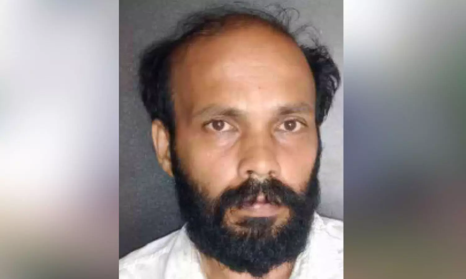 ബൈക്കിൽ കഞ്ചാവ് കടത്തുന്നതിനിടെ മധ്യവയസ്‌കൻ പിടിയിൽ