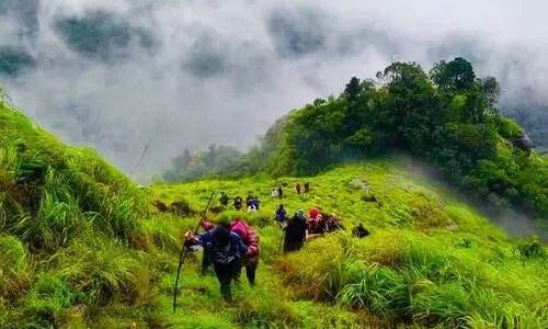 kakkadampoyil 0989087