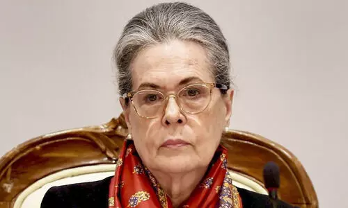 സോണിയ ഗാന്ധിയെ ആശുപത്രിയിൽ പ്രവേശിപ്പിച്ചു