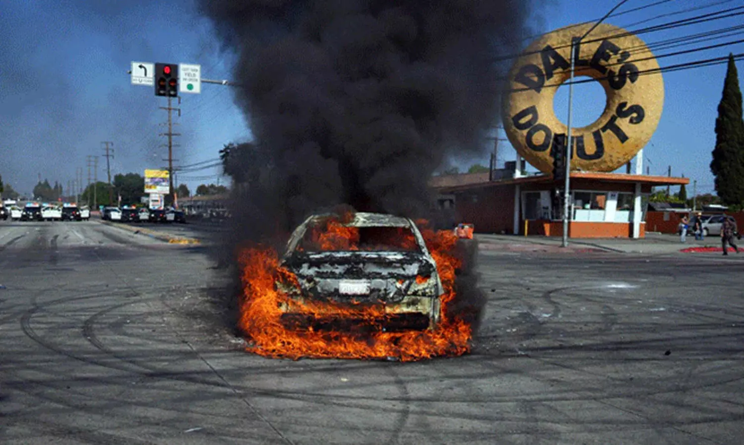 ലോസ് ആഞ്ചലസിൽ കുടിയേറ്റക്കാരുടെ പ്രതിഷേധം; നാഷനൽ ഗാർഡിനെ വിന്യസിച്ച് ട്രംപ്