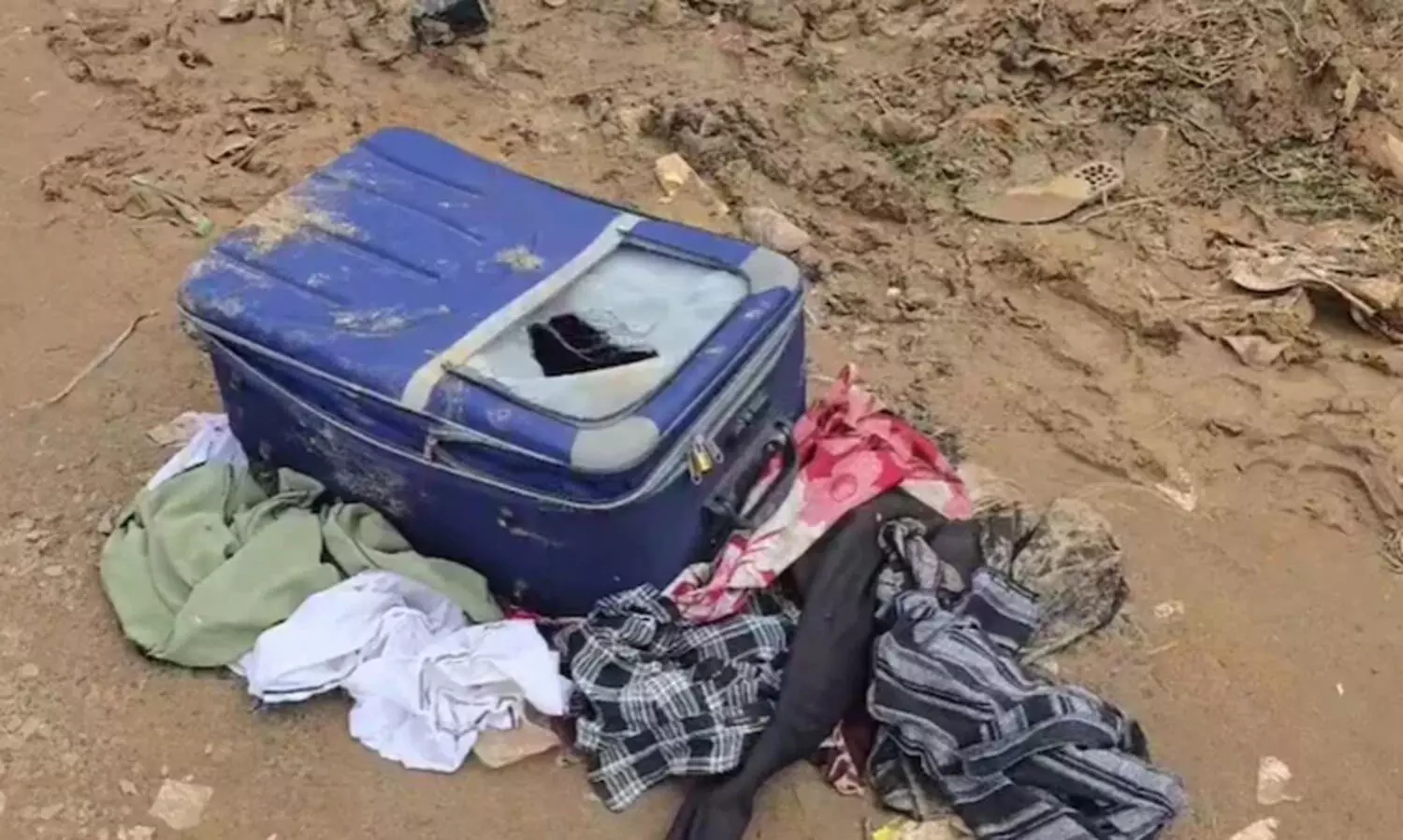 ബംഗളൂരുവിൽ 17വയസ്സുകാരിയുടെ മൃതദേഹം സ്യൂട്ട്കേസിൽ കണ്ടെത്തിയ സംഭവം; സി.സി.ടി.വി ദൃശ്യങ്ങൾ പുറത്ത്; 7പ്രതികൾ പൊലീസ് പിടിയിൽ