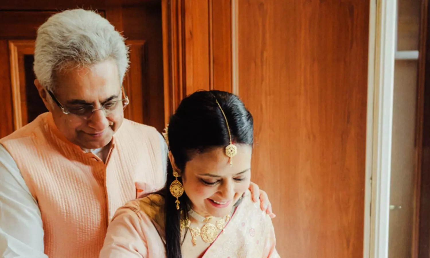 MahuaMoitra, Pinaki Misra