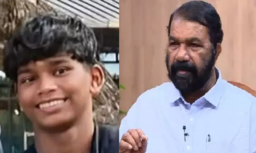 നിലമ്പൂരിൽ വിദ്യാർഥി ഷോക്കേറ്റ് മരിച്ച സംഭവം വേദനാജനകം; ഗൂഢാലോചന നടന്നിട്ടുണ്ടോ എന്ന് പരിശോധിക്കും-വി.ശിവൻകുട്ടി