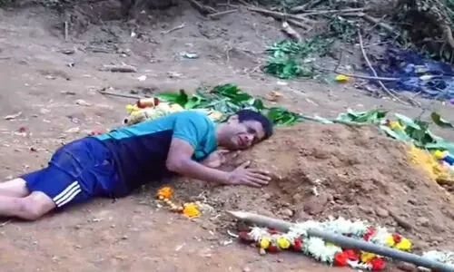 അവന് വേണ്ടി വാങ്ങിയ സ്ഥലത്ത് അവന്‍റെ ശവകുടീരം,ഒരച്ഛനും ഈ ഗതി വരരുത്; വിങ്ങിപ്പൊട്ടി പിതാവ്