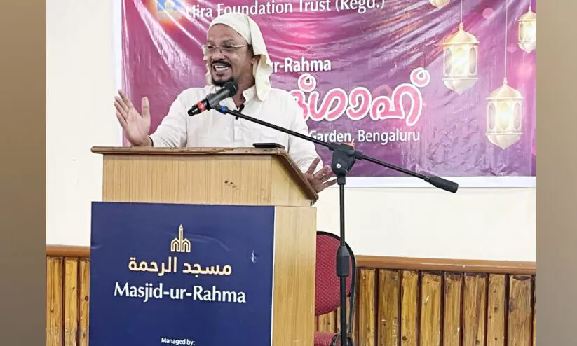 ജീവസ്സുറ്റ വിശ്വാസത്തിന്റെ കരുത്താണ് ഇബ്റാഹീമി മില്ലത്ത് -മുഹമ്മദ് ശമീം ജീവസ്സുറ്റ വിശ്വാസത്തിന്റെ കരുത്താണ് ഇബ്റാഹീമി മില്ലത്ത് -മുഹമ്മദ് ശമീം