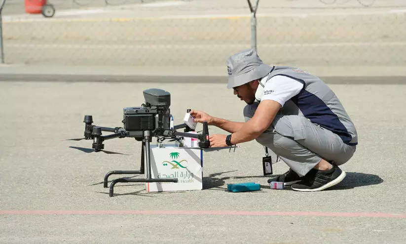 ഡ്രോ​ണു​ക​ൾ വ​ഴി മ​രു​ന്നു​ക​ൾ എ​ത്തി​ക്കു​ന്ന പ​രീ​ക്ഷ​ണം വി​ജ​യ​ക​രം