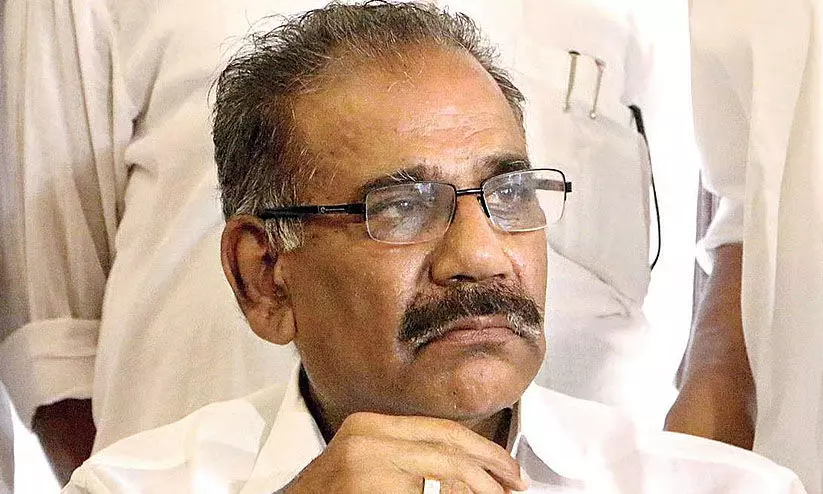 വിദ്യാർഥിയുടെ മരണത്തിൽ ഗൂഢാലോചനയുണ്ടെന്ന് പറഞ്ഞിട്ടില്ല, മലക്കം മറിഞ്ഞ് മന്ത്രി എ.കെ ശശീന്ദ്രൻ വിദ്യാർഥിയുടെ മരണത്തിൽ ഗൂഢാലോചനയുണ്ടെന്ന് പറഞ്ഞിട്ടില്ല, മലക്കം മറിഞ്ഞ് മന്ത്രി എ.കെ ശശീന്ദ്രൻ