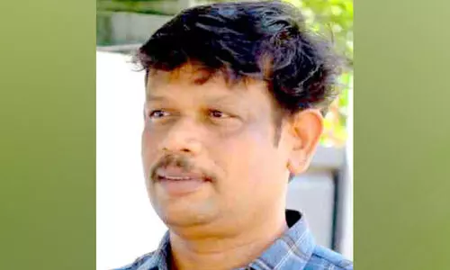 സ​മൂ​ഹ​ത്തി​ന്​ വെ​ളി​ച്ചം പ​ക​ർ​ന്ന്​ ബി​നു​വി​ന്‍റെ ഡോ​ക്യു​മെ​ന്‍റ​റി​ക​ൾ; ക​രി​മ​ണ​ൽ ഖ​ന​നം പ്ര​മേ​യ​മാ​ക്കി ഒ​രു​ക്കി​യ ചിത്രം സം​സ്ഥാ​ന പു​ര​സ്കാ​ര​ത്തി​ന്​  അ​ർ​ഹ​മാ​യി