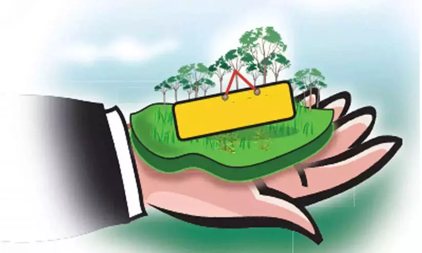 മ​ണ്ണു​മാ​ഫി​യ ത​ഴ​ച്ചു​വ​ള​രു​ന്നു; പൊ​ലീ​സി​നെ​തി​രെ​യും പ​രാ​തി