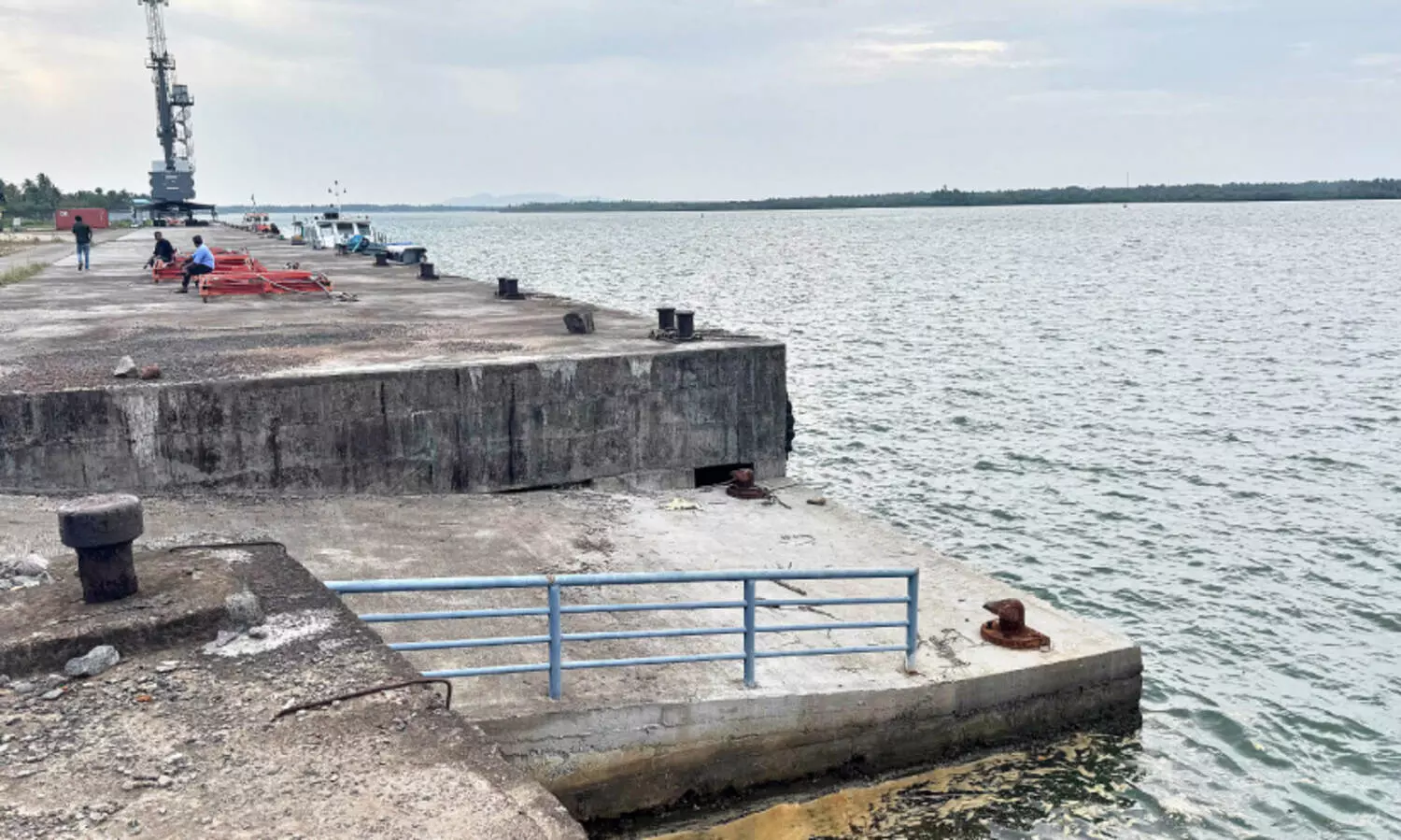 പേരിലുണ്ട് തുറമുഖം പക്ഷേ, കപ്പൽ അടുക്കില്ല; അ​ഴീ​ക്ക​ൽ തു​റ​മു​ഖ​ത്തി​ന് പ​രാ​ധീ​ന​ത​ക​ളേ​റെ