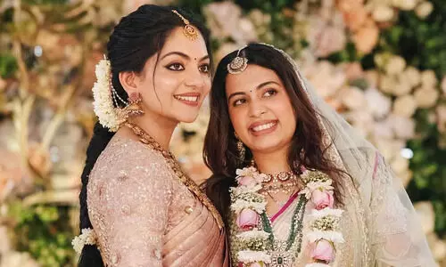 കഴിഞ്ഞുപോയത് ജീവിതത്തിലെ ഏറ്റവും കറുത്ത ദിനങ്ങൾ, കേരളത്തിലെ ജനങ്ങൾക്ക് നന്ദി; അഹാനയും ദിയയും