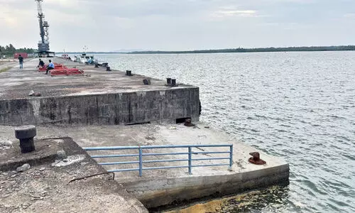 പേരിലുണ്ട് തുറമുഖം പക്ഷേ, കപ്പൽ അടുക്കില്ല; അ​ഴീ​ക്ക​ൽ തു​റ​മു​ഖ​ത്തി​ന് പ​രാ​ധീ​ന​ത​ക​ളേ​റെ