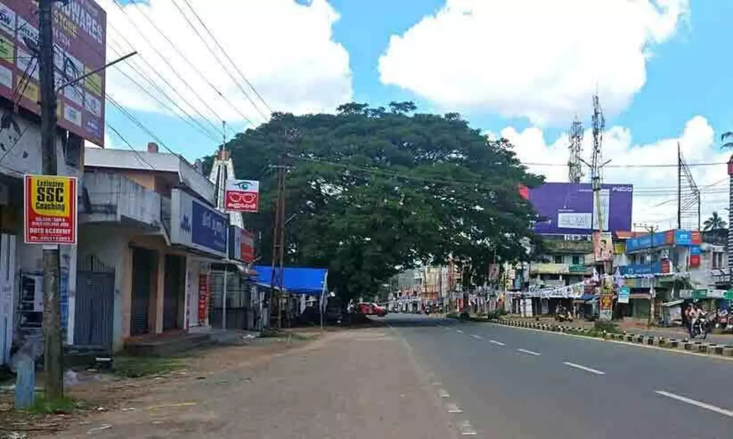 സ്വകാര്യ ബസുകൾ ചാത്തന്നൂർ ജങ്​ഷനിൽ എത്തുന്നില്ല; ജനങ്ങൾക്ക് യാത്രാ ദുരിതം