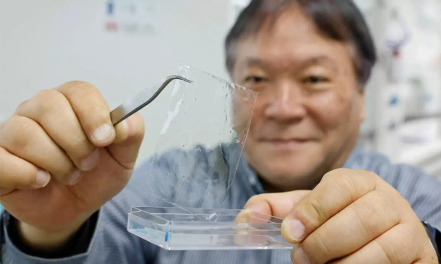 കടലിൽ ലയിക്കുന്ന പ്ലാസ്റ്റിക് കണ്ടെത്തി ജാപ്പനീസ് ശാസ്ത്രജ്ഞർ; മണ്ണിലെത്തിയാല്‍ ദിവസങ്ങൾക്കുള്ളിൽ നശിക്കും