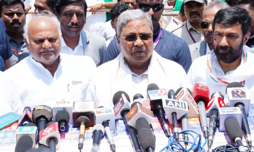 എം.​പി​യു​ടെ​യും എം.​എ​ൽ.​എ​മാ​രു​ടെ​യും വീ​ടു​ക​ളി​ൽ ഇ.​ഡി റെ​യ്ഡ്; നി​യ​മ​ലം​ഘ​ന​ത്തെ പി​ന്തു​ണ​ക്കി​ല്ല -മു​ഖ്യ​മ​ന്ത്രി