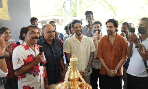 റസ്ലിങ് റിങ്ങിലെ പോരാട്ട കഥ; ചത്താ പച്ച ചിത്രീകരണം ആരംഭിച്ചു