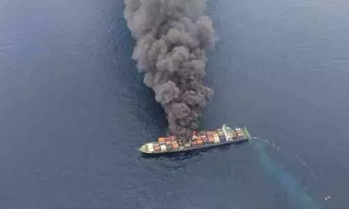 കപ്പൽ തീപിടിത്തം; മത്സ്യമേഖല ആശങ്കയിൽ