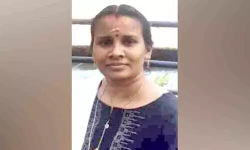 സാ​മ്പ​ത്തി​ക ക്ര​മ​ക്കേ​ടി​ൽ വി​ജി​ല​ൻ​സ് അ​ന്വേ​ഷ​ണം; സി.​ഡി.​എ​സ് ചെ​യ​ർ​പേ​ഴ്സ​ൻ രാ​ജി​വെ​ച്ചു