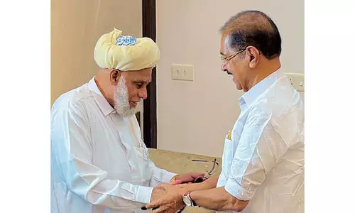 സണ്ണി ജോസഫ് ജിഫ്‌രി തങ്ങളുമായി കൂടിക്കാഴ്ച നടത്തി