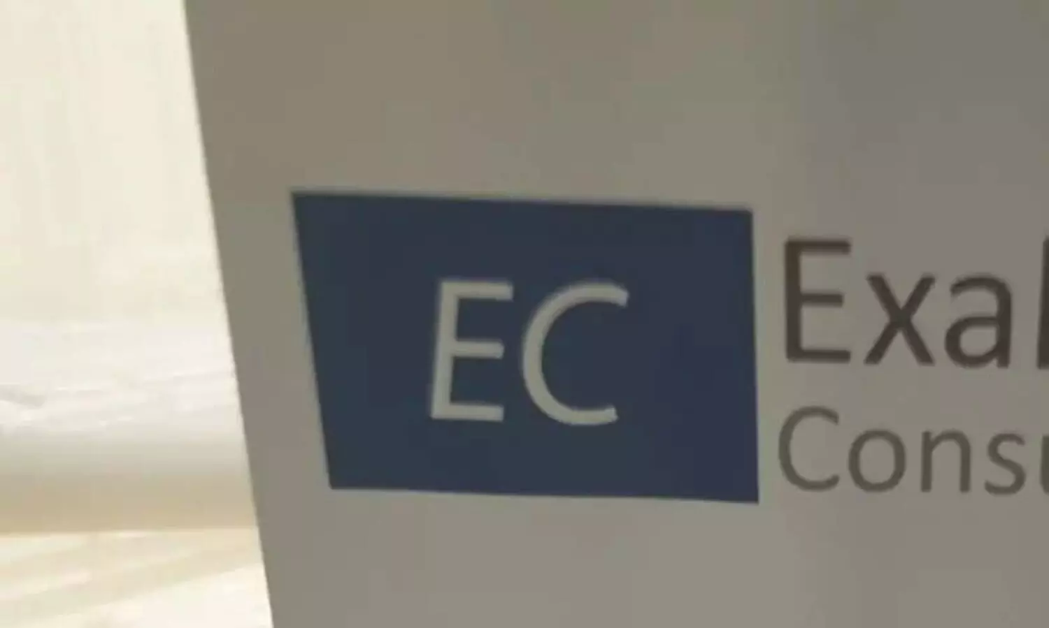 സി.എം.ആർ.എൽ-എക്‌സാലോജിക് ഇടപാട്​ മുഖ്യമ​ന്ത്രിയുടെ വാദങ്ങൾ അവ്യക്തവും ദുർബലവുമെന്ന്​ ഹരജിക്കാരൻ
