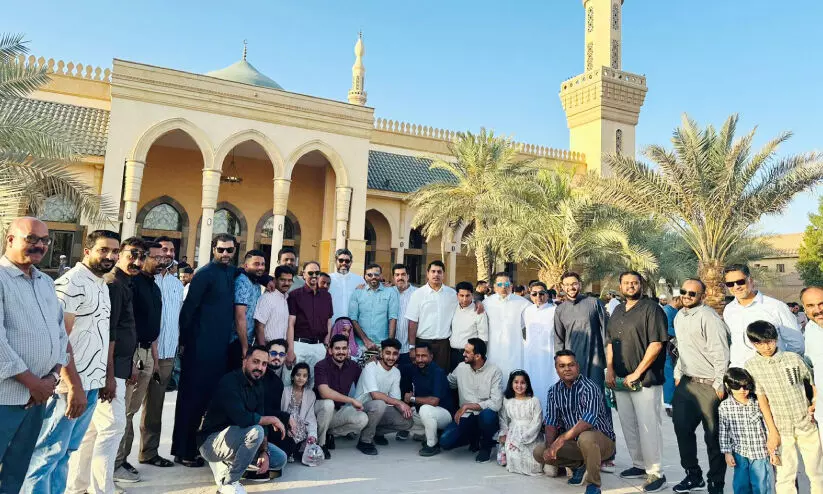 ടി.എം.ഡബ്ല്യു.എ തലശ്ശേരി പെരുന്നാള് കൂട്ടം ടി.എം.ഡബ്ല്യു.എ തലശ്ശേരി പെരുന്നാള് കൂട്ടം